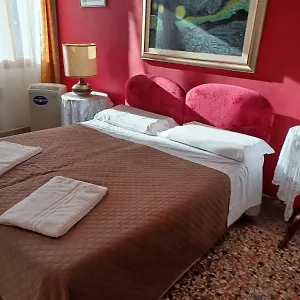 Princess Canal View Apartamento Veneza