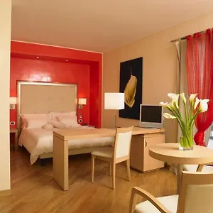 **** Otel Europa İtalya
